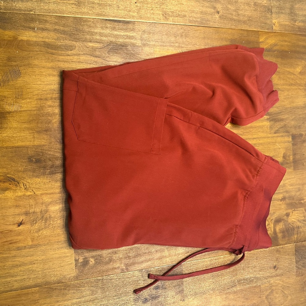 Mandala Jogger Scrub